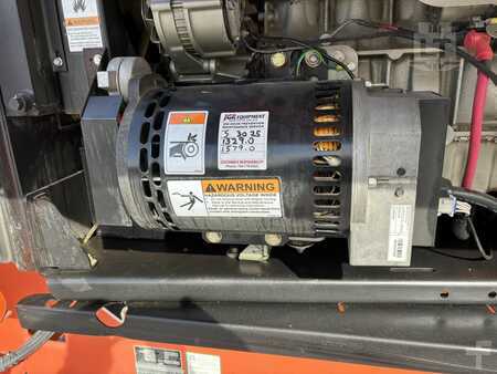 Plataforma Articulada 2009  JLG 800AJ (11)