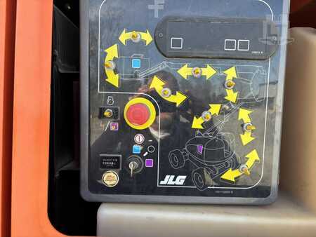 Plataforma Articulada 2009  JLG 800AJ (14)