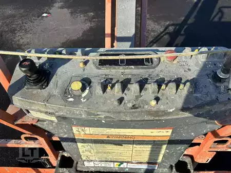 Nacelle télescopique  JLG 660SJ (5)