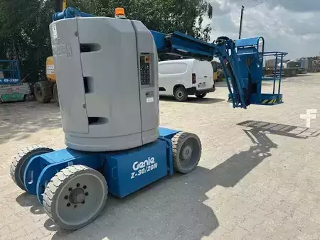 Plataforma Articulada 2007  Genie Z30/20N RJ (3)