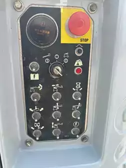 Plataforma Articulada 2007  Genie Z30/20N RJ (4)