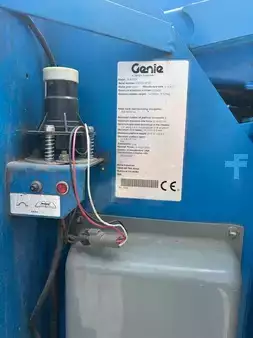 Plataforma Articulada 2007  Genie Z30/20N RJ (5)