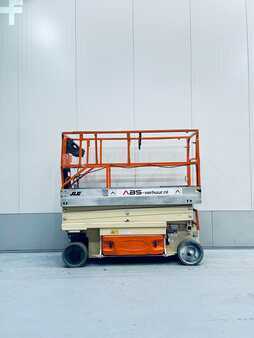 Ollós munka emelvény 2006  JLG 2030 ES (1)