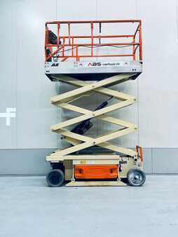 Ollós munka emelvény 2006  JLG 2030 ES (3)