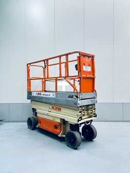 Ollós munka emelvény 2006  JLG 2030 ES (7)