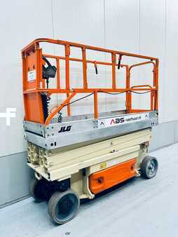 Ollós munka emelvény 2006  JLG 2030 ES (9)