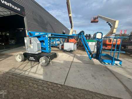 Kloubová pracovní plošina 2014  Genie Z34/22N (1)