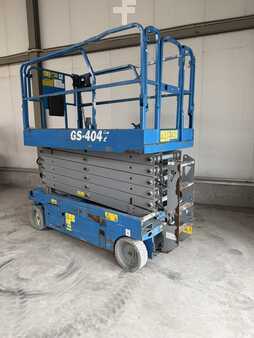 Scissor lift 2015  Genie GS4047 (2)