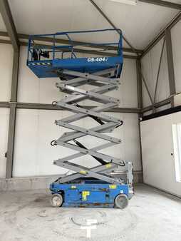 Scissor lift 2015  Genie GS4047 (4)