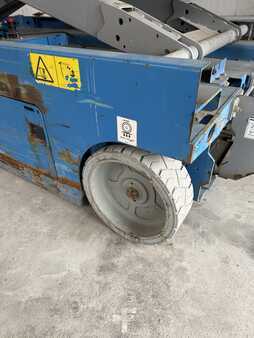 Scissor lift 2015  Genie GS4047 (5)