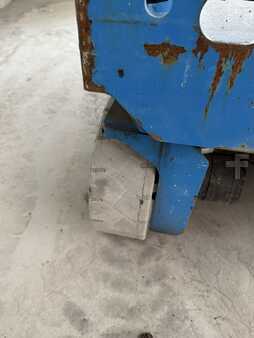Scissor lift 2015  Genie GS4047 (6)