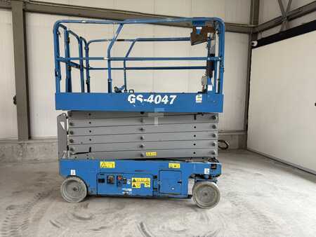 Scissor lift 2015  Genie GS4047 (8)