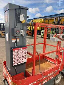 Kolmo zvedaná plošina 2016  Skyjack SJ16 7mtr Electric (2)