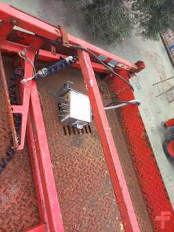 Pracovní plošina s nůžkovým zdvihem 2014  Skyjack SJ9250 17mt DIESEL 4WD dealer price (5)