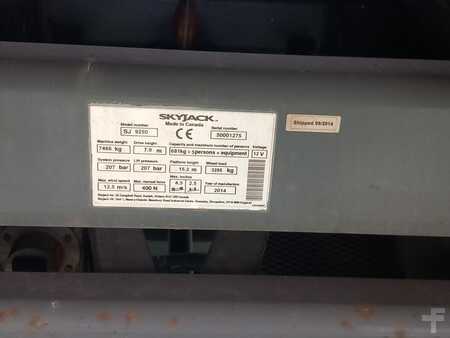 Pracovní plošina s nůžkovým zdvihem 2014  Skyjack SJ9250 17mt DIESEL 4WD dealer price (9)