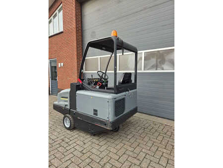 Feiemaskiner 2021  Kärcher KM120/250RPBPack veegmachine (2)