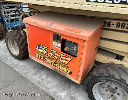 Scissor lift 2007  JLG 260MRT (11)