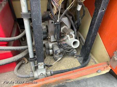 Scissor lift 2007  JLG 260MRT (13)
