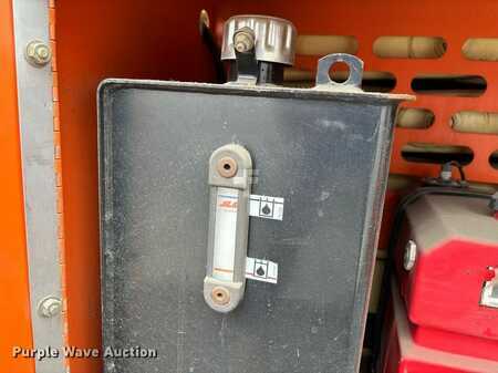 Scissor lift 2007  JLG 260MRT (16)