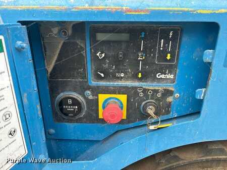Scissor lift 2008  Genie GS-2668 (22)