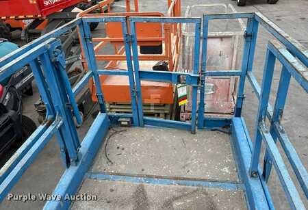 Scissor lift 2008  Genie GS-2668 (9)