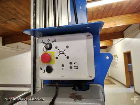 Vertical mast lift 2016  Genie AWP-36S (17)