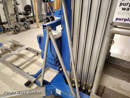 Vertical mast lift 2016  Genie AWP-36S (29)