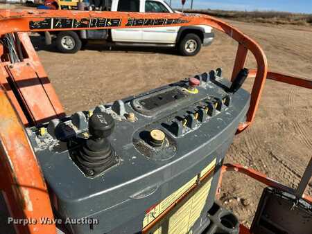 Plataforma Telescópica - JLG E300AJP (10)