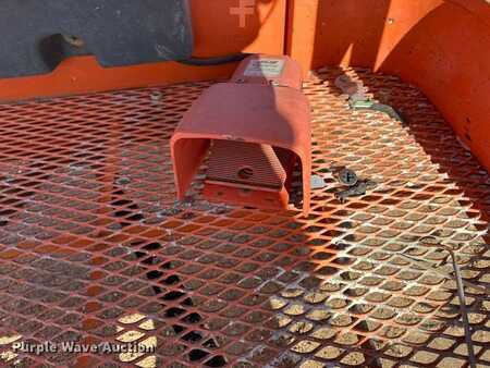 Plataforma Telescópica - JLG E300AJP (15)