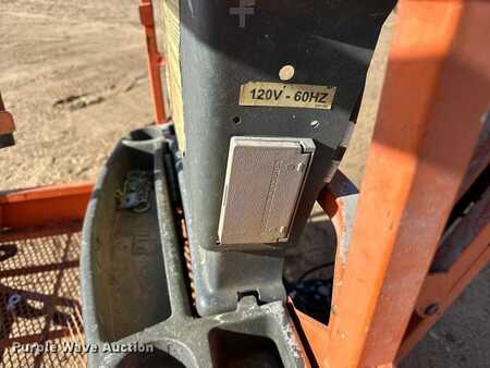 Plataforma Telescópica - JLG E300AJP (18)