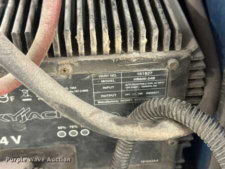 Vertical mast lift 2012  Genie GR20 (26)