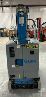 Vertical mast lift 2012  Genie GR20 (6)