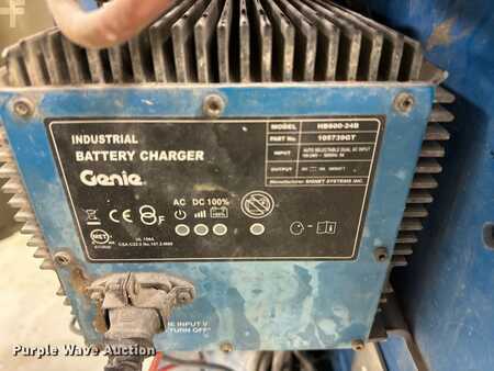 Vertical mast lift 2012  Genie GR-20 (20)