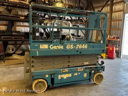 Scissor lift 2004  Genie GS-2646 (4)