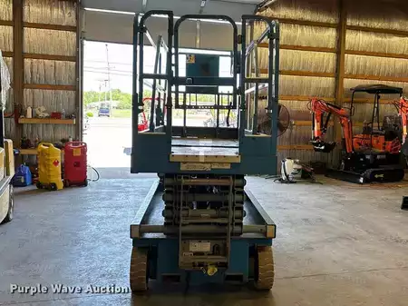 Scissor lift 2004  Genie GS-2646 (6)