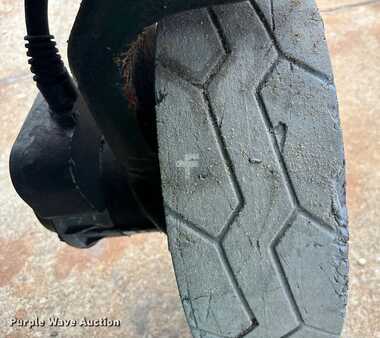 Plataforma Tijera 2016  JLG 2032ES (29)