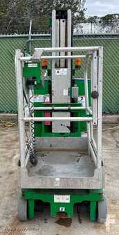 Vertical mast lift 2016  Genie GR-20 (2)