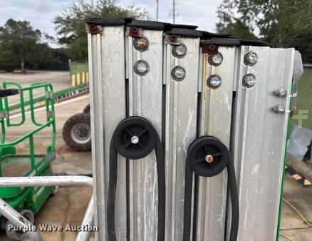 Vertical mast lift 2016  Genie GR-20 (26)