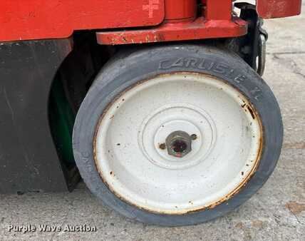 Unipersonales 2018  SkyJack SJ16 (22)