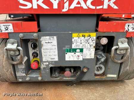 Unipersonales 2017  SkyJack SJ16 (9)