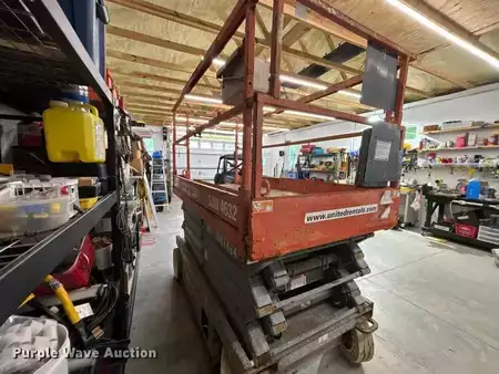 Scissor lift - Skyjack SJ 4632 (4)
