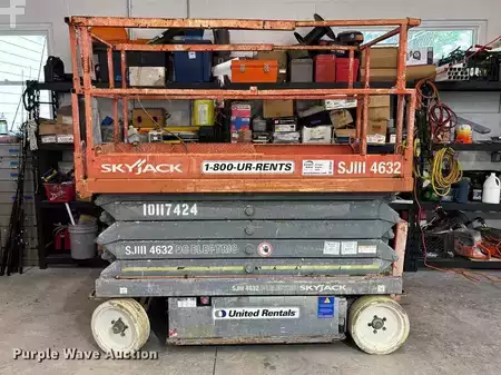 Scissor lift - Skyjack SJ 4632 (8)