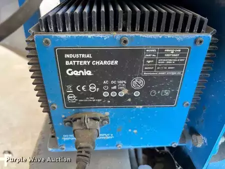 Vertical mast lift 2010  Genie GR-20 (28)