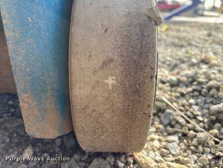 Vertical mast lift 2010  Genie GR-20 (25)