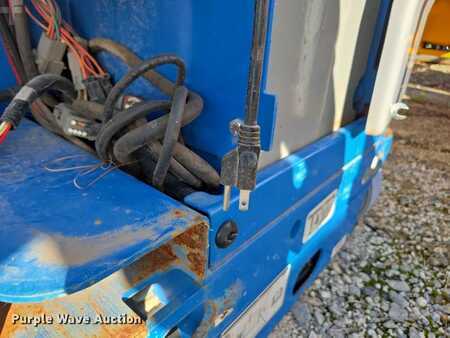 Vertical mast lift 2019  Genie GR-20 (13)