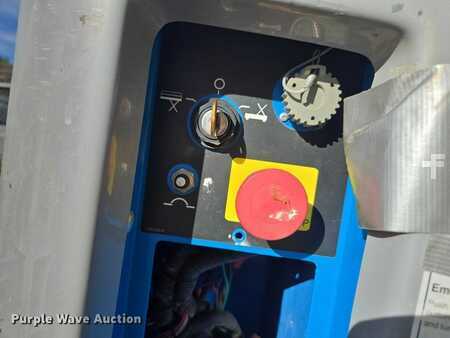 Vertical mast lift 2019  Genie GR-20 (14)