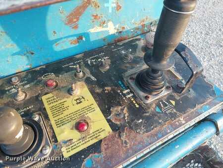 Telescopic boom lift 2000  Genie Z-45/25 (31)