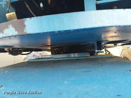 Telescopic boom lift 2000  Genie Z-45/25 (36)