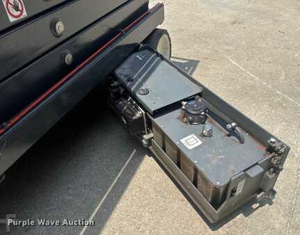 Scissor lift - Skyjack SJ3226 (14)