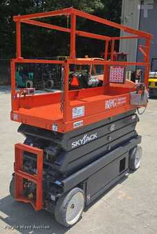 Scissor lift - Skyjack SJ3226 (5)